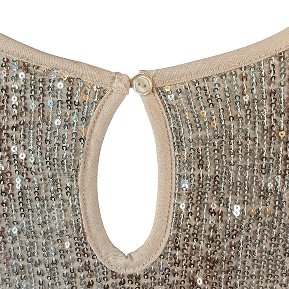 Elegant Sequin Mini Dress in Gold - Picture 5 of 12